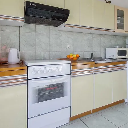 Klara - With Terrace, Pool And Sea View * Viganj