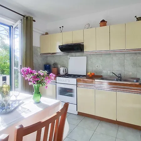 Klara - With Terrace, Pool And Sea View